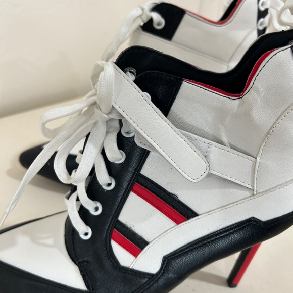 Harley Quinn style white and black pumps size 11 - Picture 4 of 11